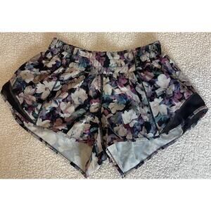 Lululemon Hotty Hot Short II 2.5" Purple Floral Lined Athletic Utopia 4 W7AUJR